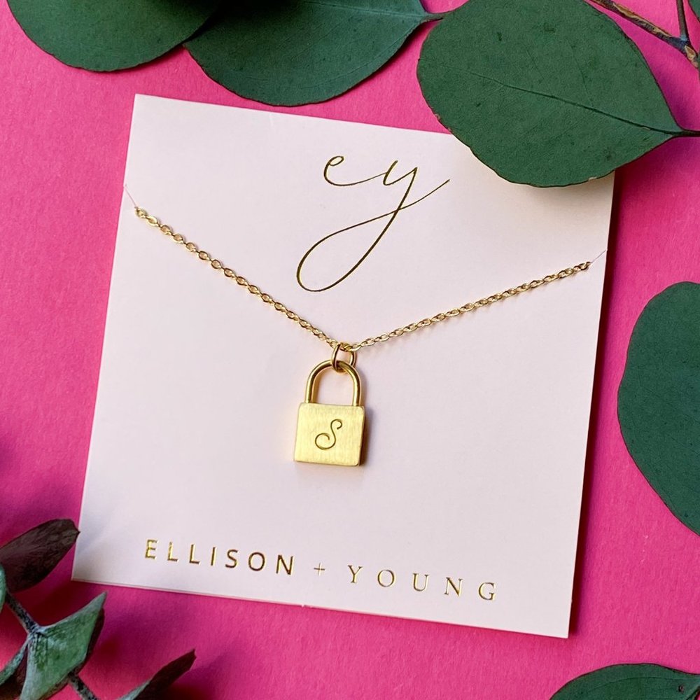 Scripted Notes Locket Initial Necklace - Picture 15 of 16